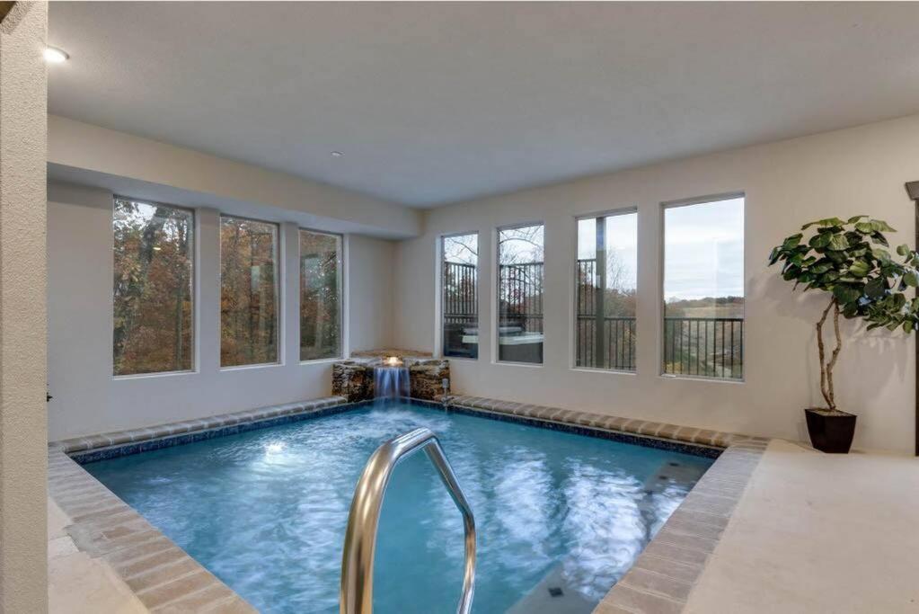 Blue Moon Ridge: Brand New Cabin! 5 Bedrooms, Pool/Hot Tub, Theatre Pigeon Forge Extérieur photo