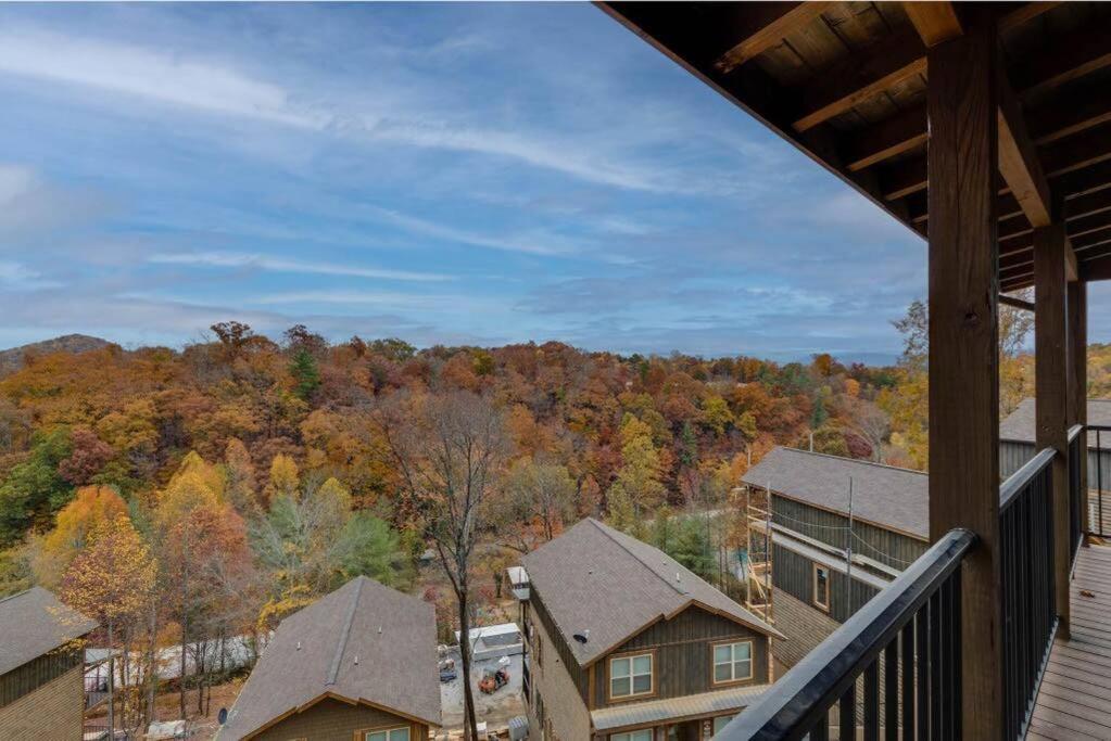 Blue Moon Ridge: Brand New Cabin! 5 Bedrooms, Pool/Hot Tub, Theatre Pigeon Forge Extérieur photo