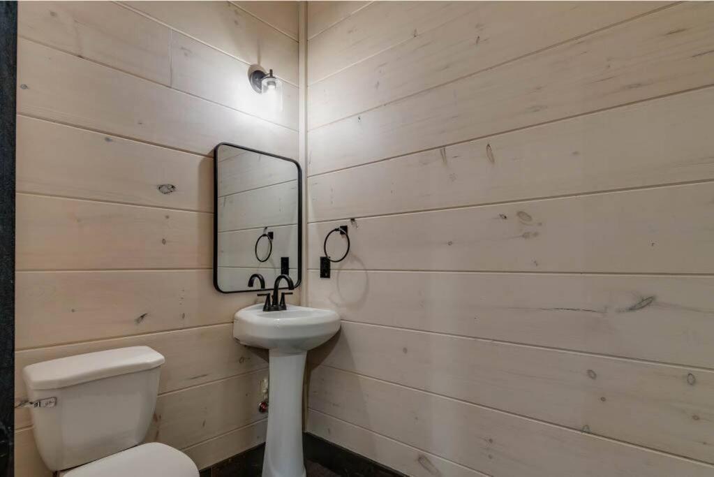 Blue Moon Ridge: Brand New Cabin! 5 Bedrooms, Pool/Hot Tub, Theatre Pigeon Forge Extérieur photo