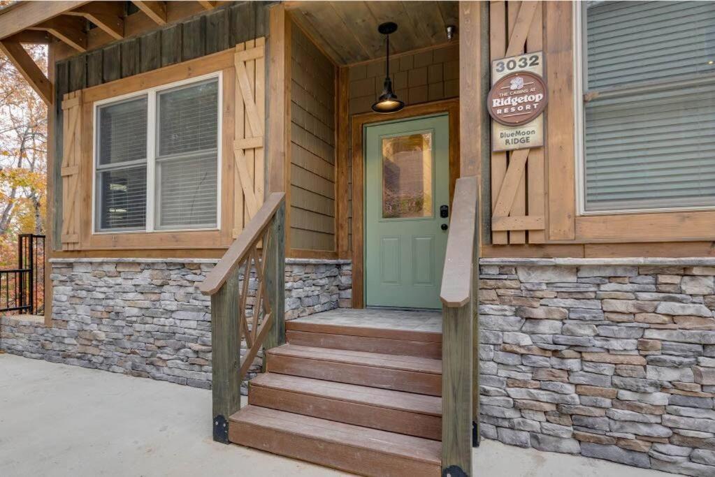 Blue Moon Ridge: Brand New Cabin! 5 Bedrooms, Pool/Hot Tub, Theatre Pigeon Forge Extérieur photo
