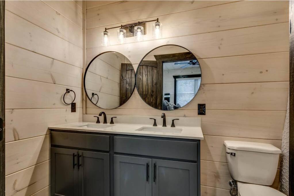 Blue Moon Ridge: Brand New Cabin! 5 Bedrooms, Pool/Hot Tub, Theatre Pigeon Forge Extérieur photo