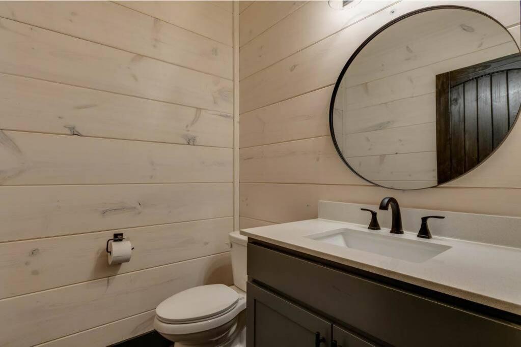 Blue Moon Ridge: Brand New Cabin! 5 Bedrooms, Pool/Hot Tub, Theatre Pigeon Forge Extérieur photo
